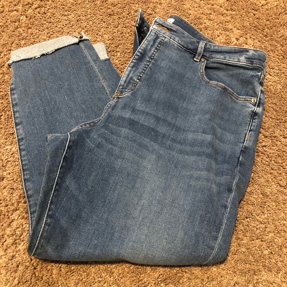 LOFT Women's Boyfriend Jeans in Medium Blue Wash
